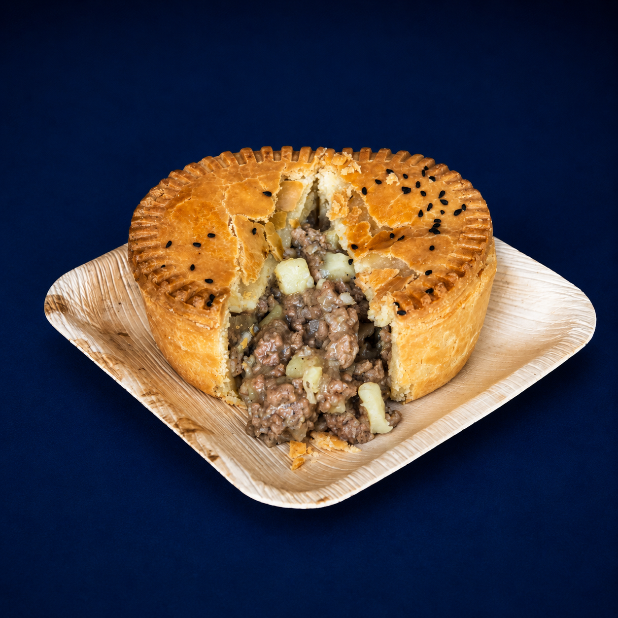The Pieoneer! - Mince beef & onion (GF)